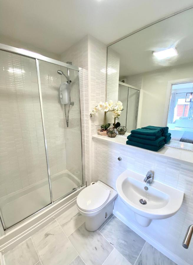 Monart Stylish City Centre Apartment, 2 Bed, Sleeps 6 Perth Extérieur photo
